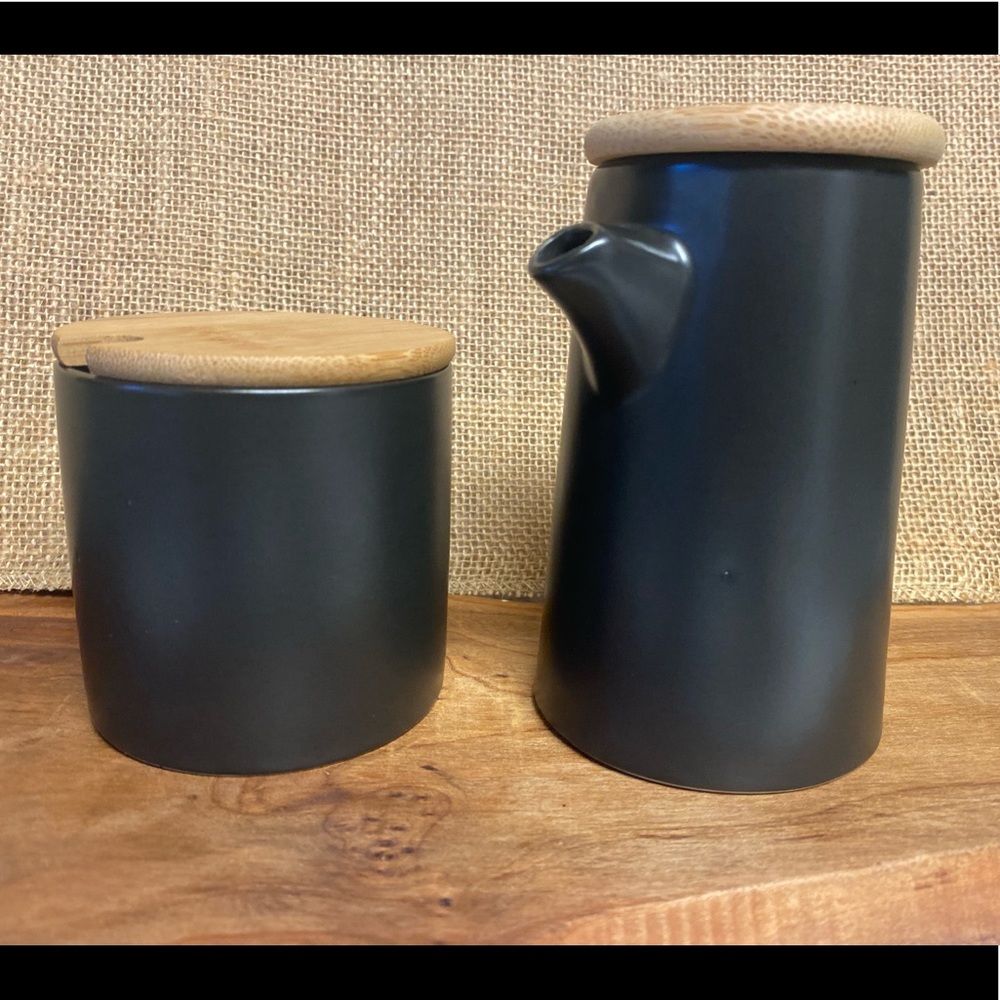 CREAM AND SUGAR SET